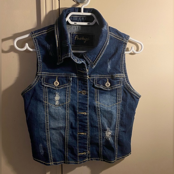 Amethyst Jeans Jackets & Blazers - 🛍️ 3/$15⭕️ Amethyst Denim vest❌SOLD❌